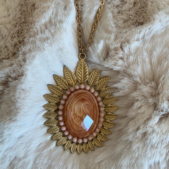 NEW Olivia Welles Pink Necklace - Picture 2 of 5